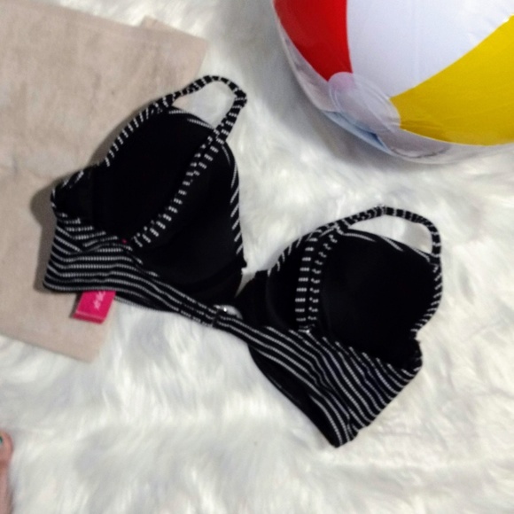 Xhilaration Black with White dots Bikini Top - Picture 2 of 5